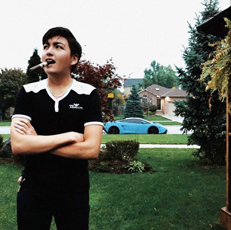 yahoo_baratov_opener-803x0-c-default